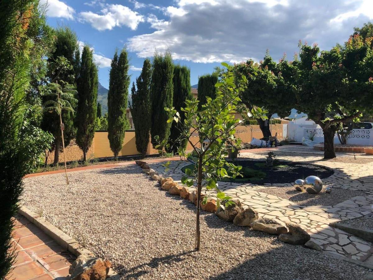 Lovely 2 Bed Apartment In Alcalali Bagian luar foto